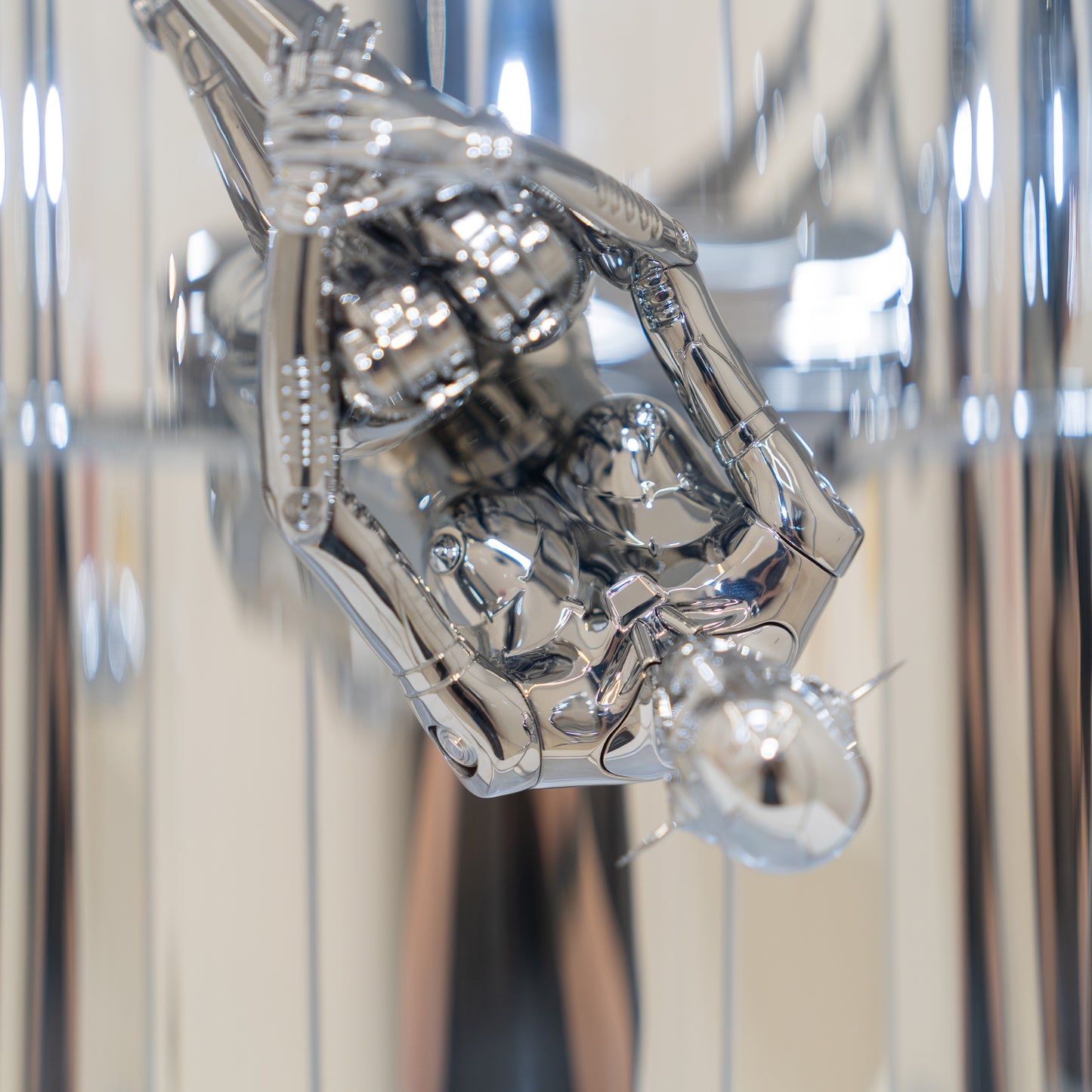 Untitled_Sexy Robot_Space traveler 1/8 scale infinity box